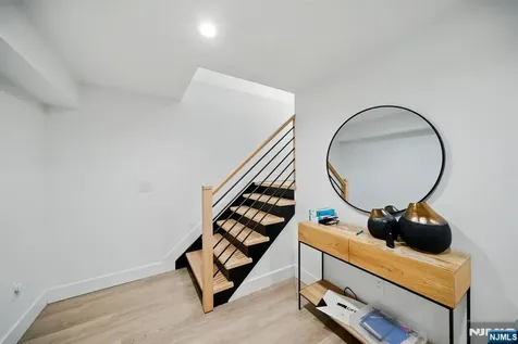 90 Columbus Drive Tenafly NJ 07670