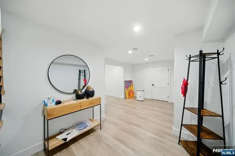 90 Columbus Drive Tenafly NJ 07670