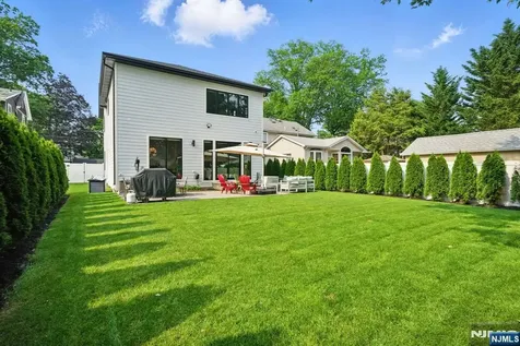90 Columbus Drive Tenafly NJ 07670