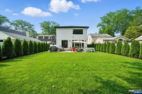 90 Columbus Drive Tenafly NJ 07670