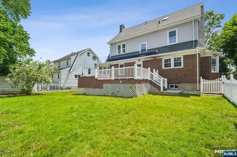 217 Grayson Place Teaneck NJ 07666