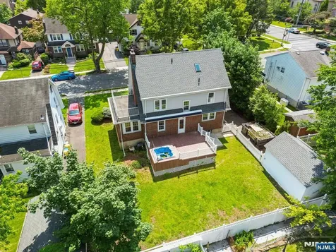 217 Grayson Place Teaneck NJ 07666