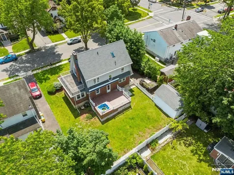 217 Grayson Place Teaneck NJ 07666