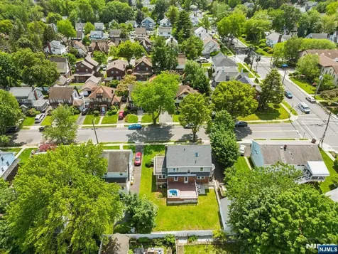 217 Grayson Place Teaneck NJ 07666