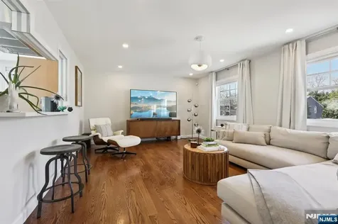 303 Walnut Street Twp Of Washington NJ 07676