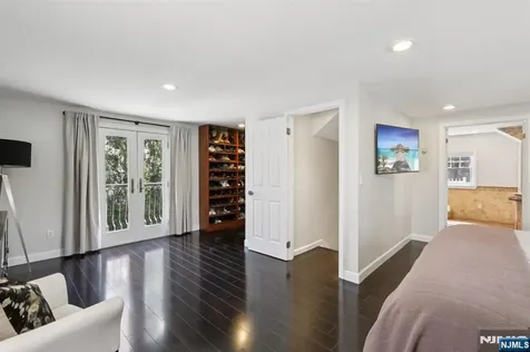 303 Walnut Street Twp Of Washington NJ 07676