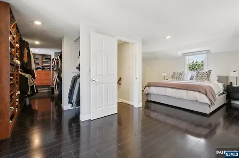 303 Walnut Street Twp Of Washington NJ 07676
