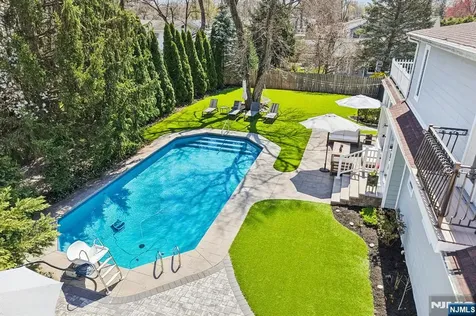 303 Walnut Street Twp Of Washington NJ 07676