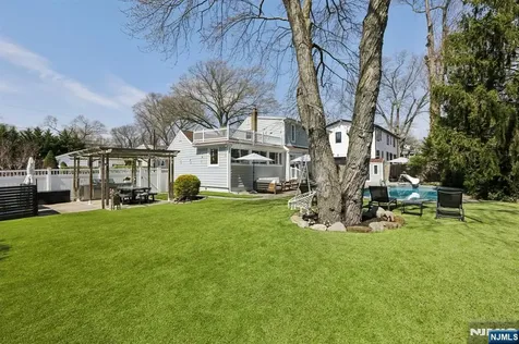 303 Walnut Street Twp Of Washington NJ 07676