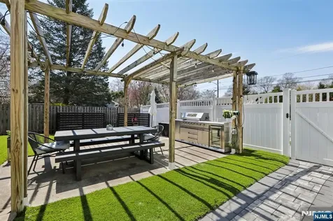 303 Walnut Street Twp Of Washington NJ 07676