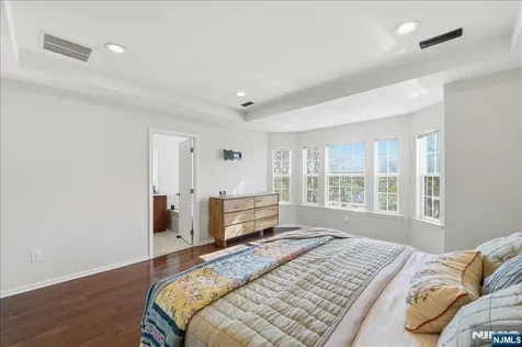 41 Creekside Court Secaucus NJ 07094