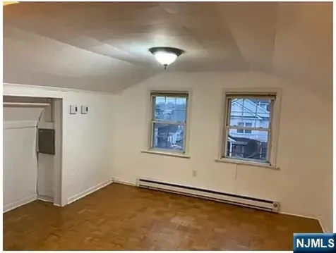 649 New Jersey Avenue Lyndhurst NJ 07071