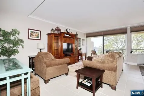 1 Horizon Road Fort Lee NJ 07024