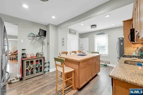 22 Glenridge Road West Milford NJ 07421