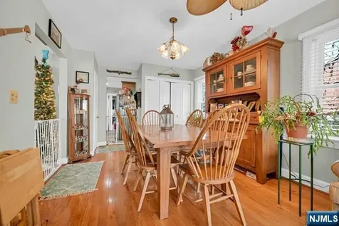 22 Glenridge Road West Milford NJ 07421