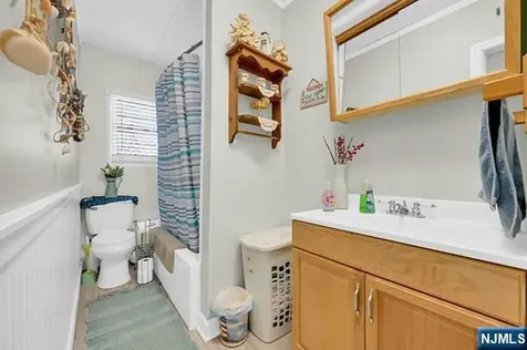 22 Glenridge Road West Milford NJ 07421