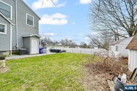 22 Glenridge Road West Milford NJ 07421