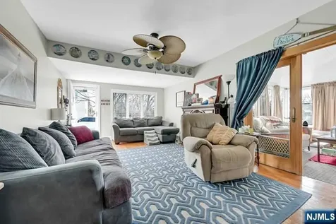 22 Glenridge Road West Milford NJ 07421