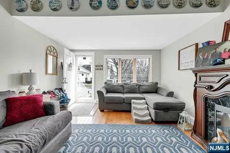 22 Glenridge Road West Milford NJ 07421