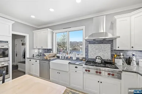 173 Point Breeze Drive West Milford NJ 07421