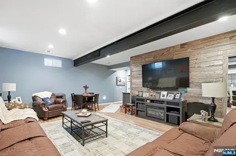 173 Point Breeze Drive West Milford NJ 07421