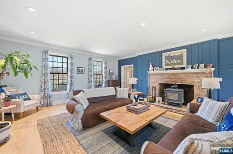 173 Point Breeze Drive West Milford NJ 07421