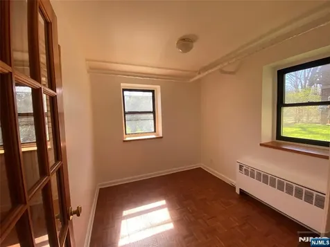 2329 Hudson Fort Lee NJ 07024