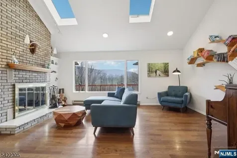 5 Bucky Lane Vernon NJ 07462