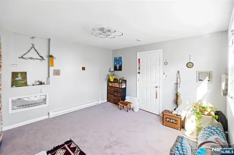 154 Orchard Street Elmwood Park NJ 07407