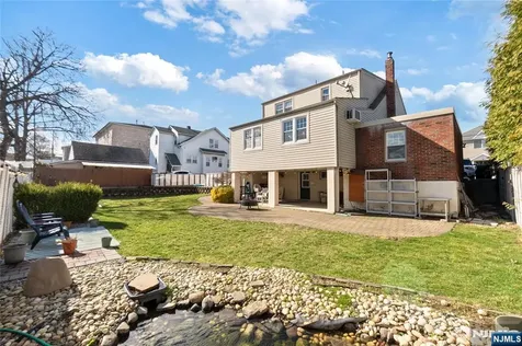 154 Orchard Street Elmwood Park NJ 07407
