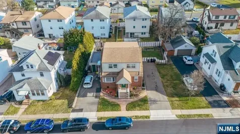 154 Orchard Street Elmwood Park NJ 07407