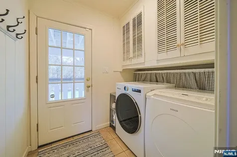 412 Eric Lane Northvale NJ 07647