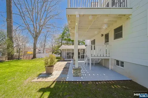 412 Eric Lane Northvale NJ 07647