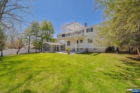 412 Eric Lane Northvale NJ 07647