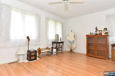 9 Parsons Court Mahwah NJ 07430