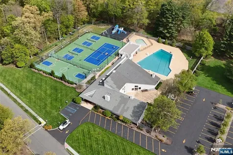 9 Parsons Court Mahwah NJ 07430