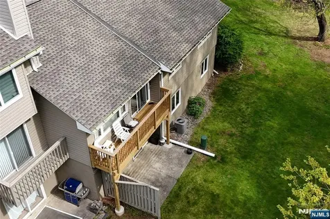 9 Parsons Court Mahwah NJ 07430