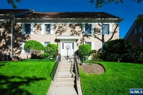 11 S Maple Avenue Park Ridge NJ 07656