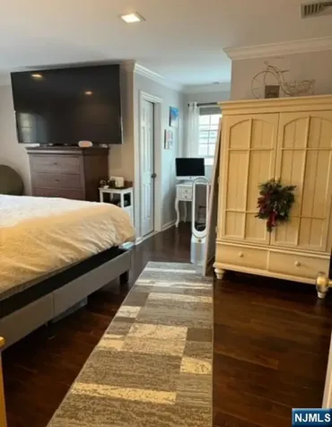 11 S Maple Avenue Park Ridge NJ 07656