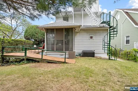 294 Sylvan Street Rutherford NJ 07070
