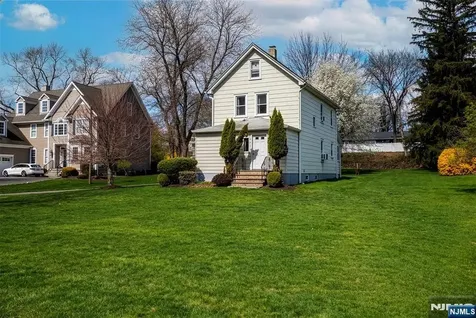 141 Fairfield Avenue West Caldwell NJ 07006