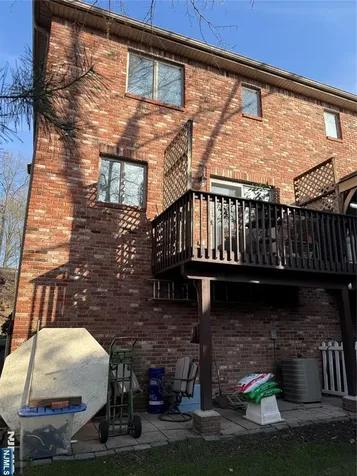 257B 5th Street Palisades Park NJ 07650