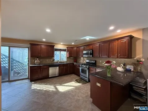 257B 5th Street Palisades Park NJ 07650