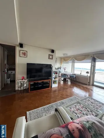 2 Horizon Road Fort Lee NJ 07024