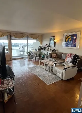 2 Horizon Road Fort Lee NJ 07024