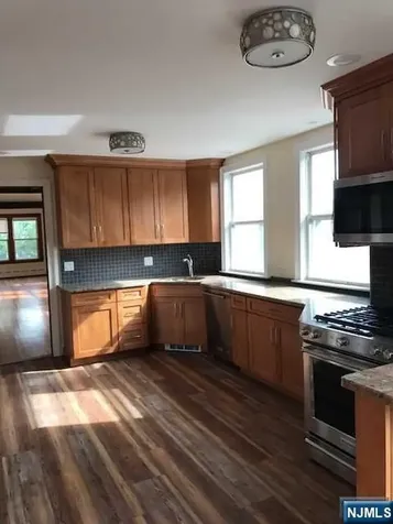 290 Columbia Avenue Fort Lee NJ 07024