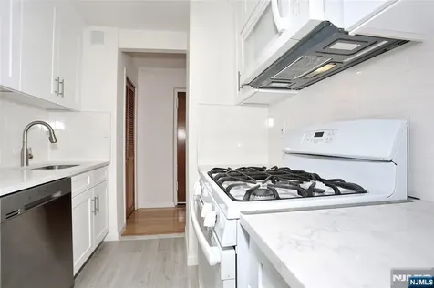 150 Overlook Avenue Hackensack NJ 07601
