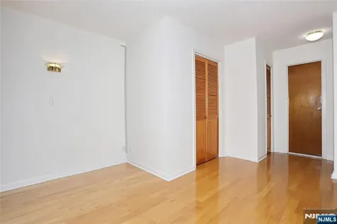 150 Overlook Avenue Hackensack NJ 07601