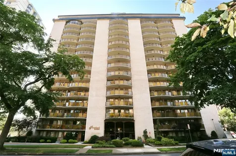 150 Overlook Avenue Hackensack NJ 07601