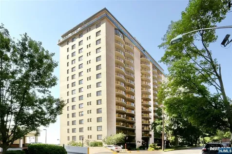 150 Overlook Avenue Hackensack NJ 07601